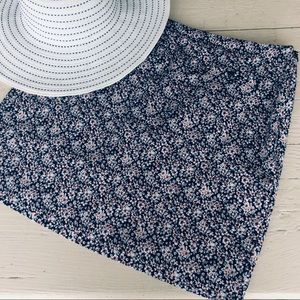 Banana Republic Factory Skirts - Banana Republic Floral Mini Banana Republic Factory Skirts - Banana Republic Floral Mini
